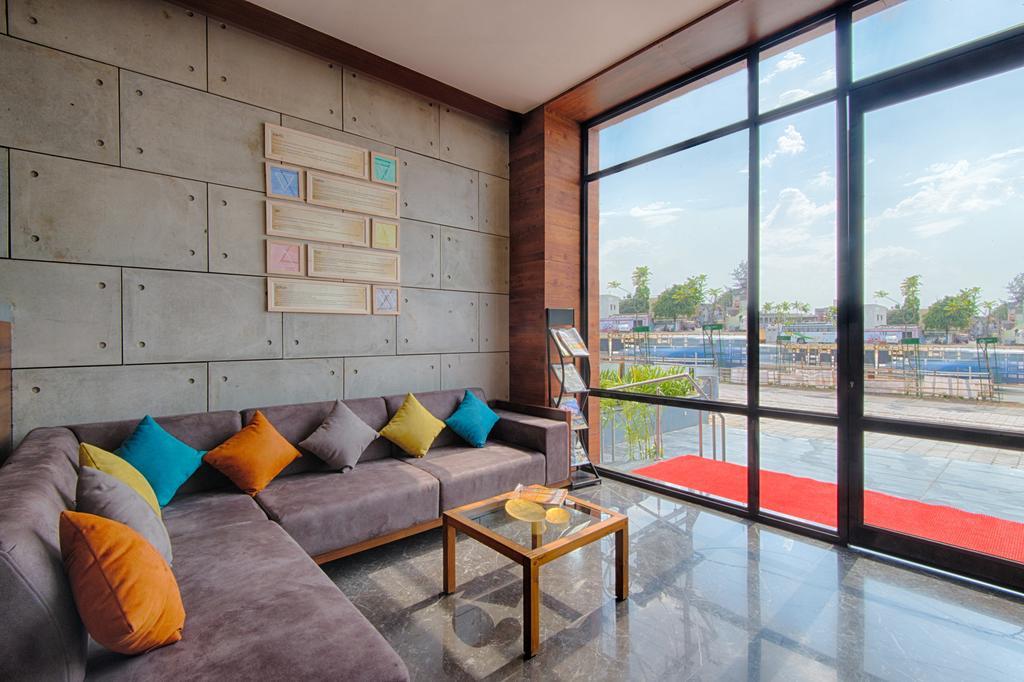 The Elements Otel Rajkot Dış mekan fotoğraf